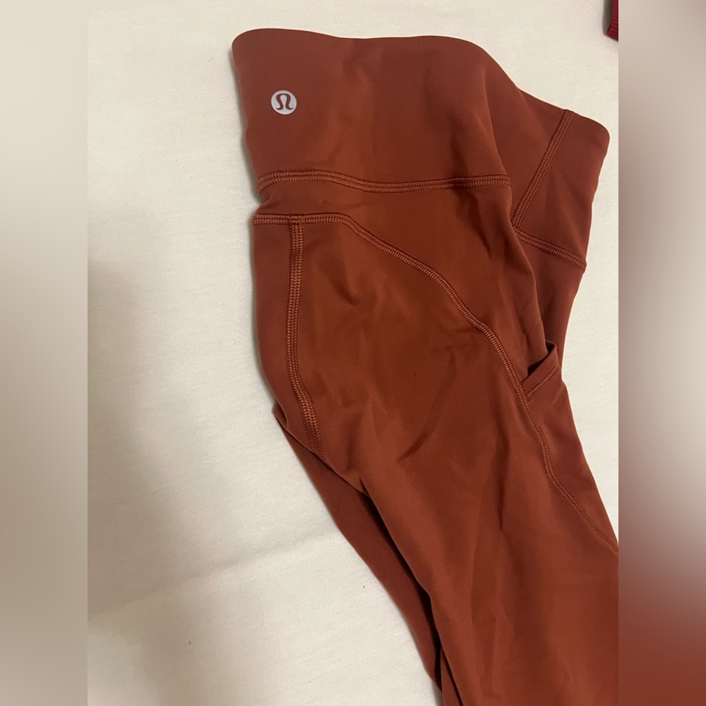 Lululemon size 2 wunder train with pockets